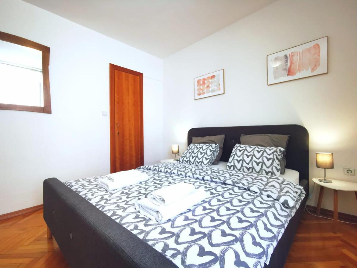 One Bedroom Apartment In The Old Town Split Exterior foto
